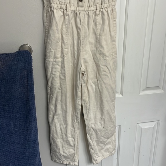 White jumpsuit - Picture 2 of 3